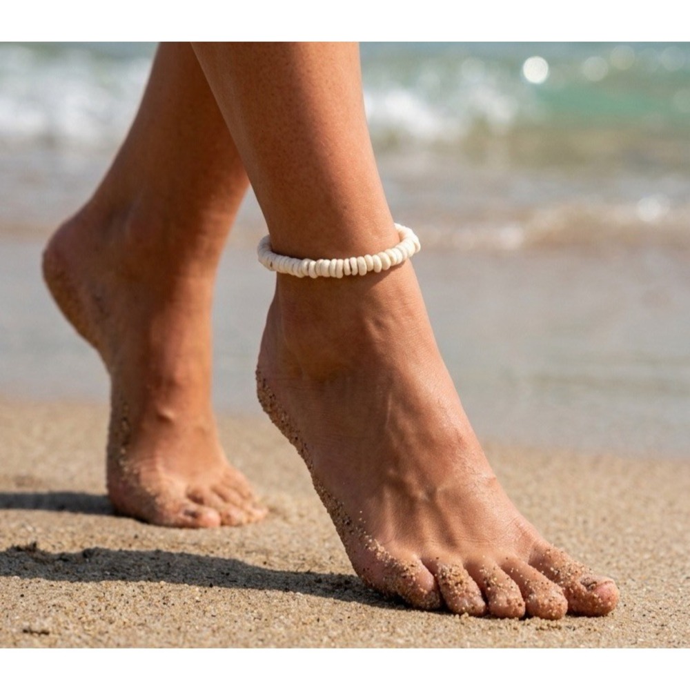 Vintage White Pooka Shell Bracelet 1/8" thick or anklet surfer beach 10" long